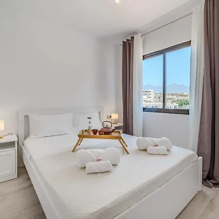 아파트 Paraiso Ocean Breeze Superior 아데제